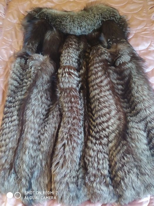 Жіночий жилет з натурального хутра
