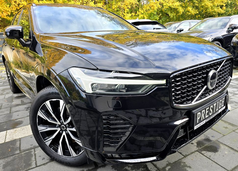Volvo XC 60 2023r B4 AWD R-DESIGN DARK PLUS kamera asystent Z NIEMIEC