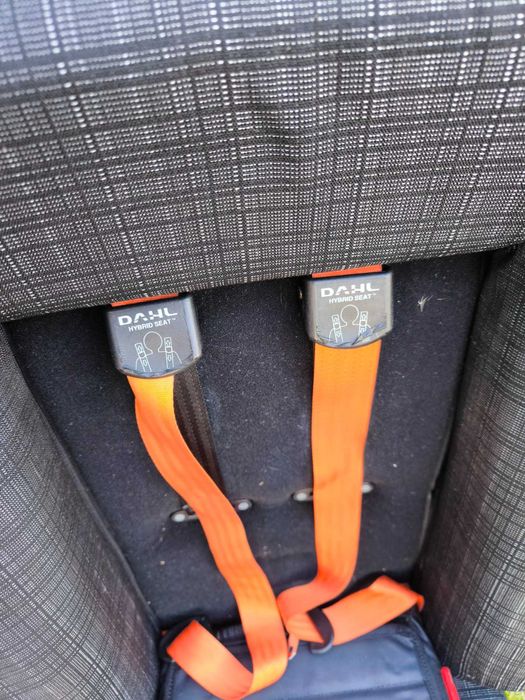 Продаємо Сидіння Крісло Сідушку для трактора комбайна машини для буса.