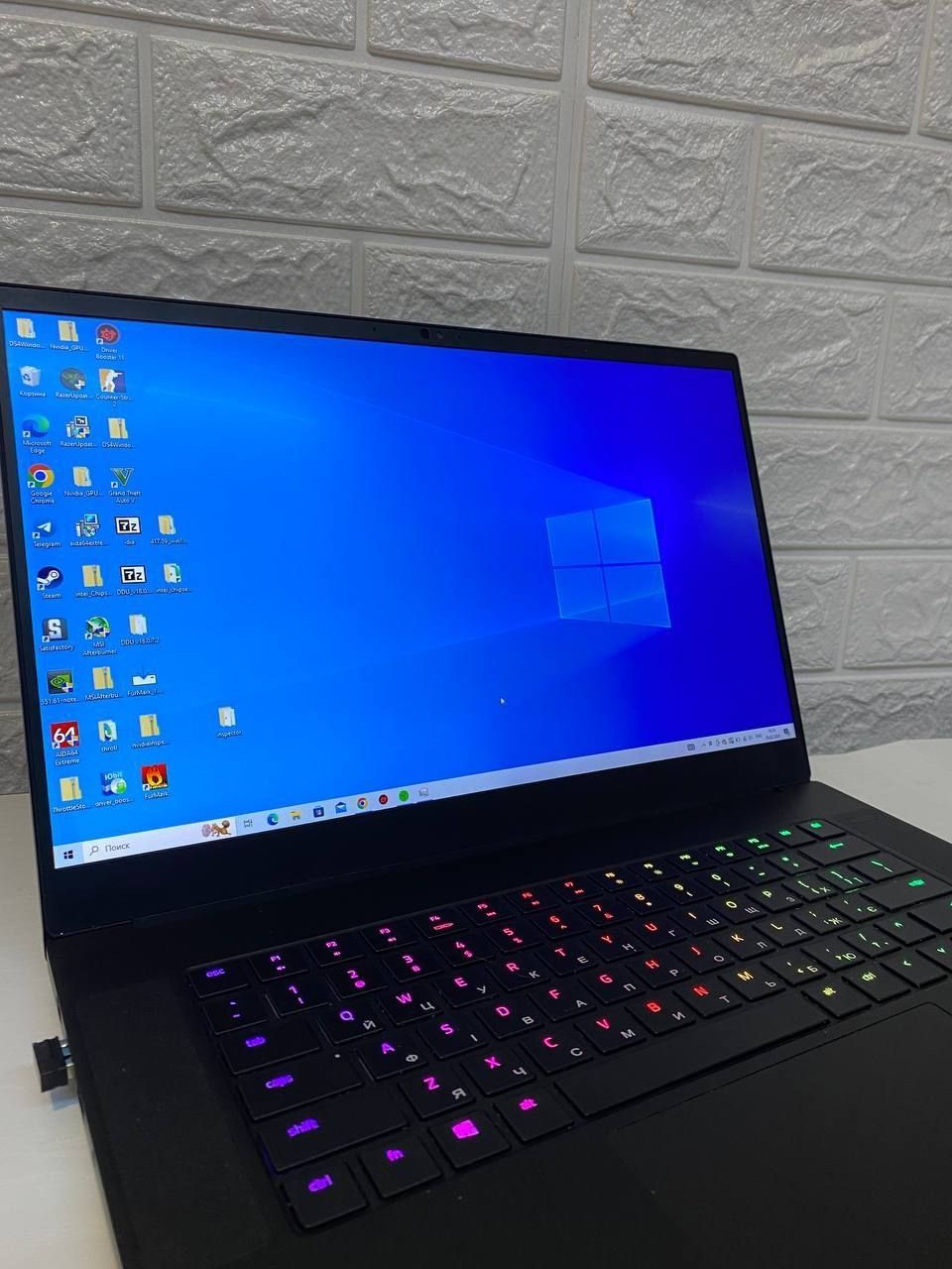 Ігровий ноутбук Razer Blade 15 rtx 2080 8gb i7 - 8750H игровой ноутбук