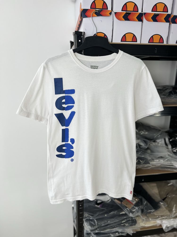 Белоснежная Футболка Levis с большим логотипом