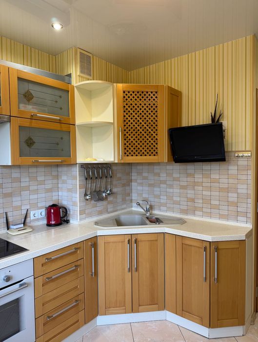 сдаю свою 2 комнатную квартиру долгосрочно Ильфа и Петрова