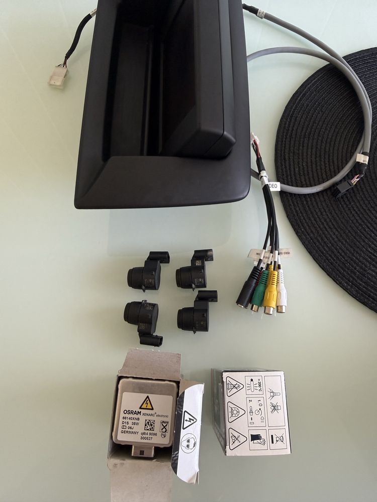 Ecra , sensores de estacionamento , lampadas xenon