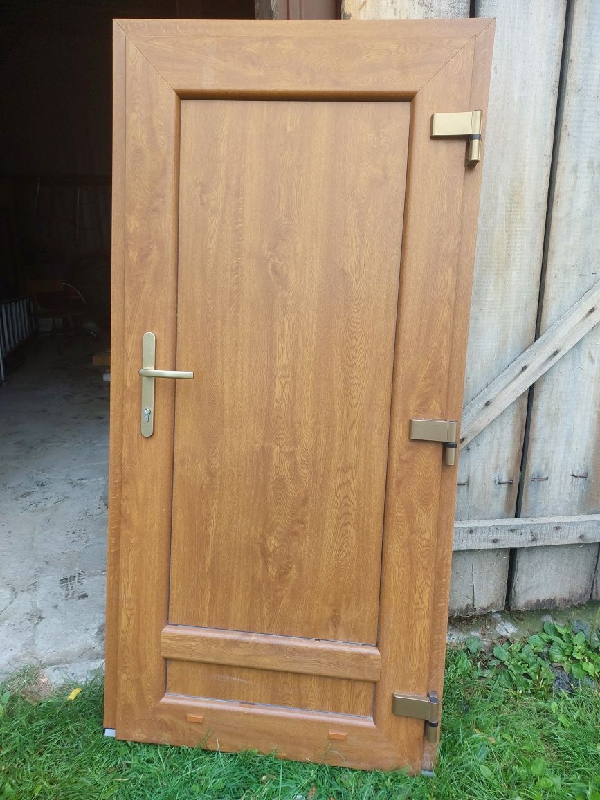 Drzwi wejściowe do piwnicy. Kotłowni  830x1700 – jak nowe!