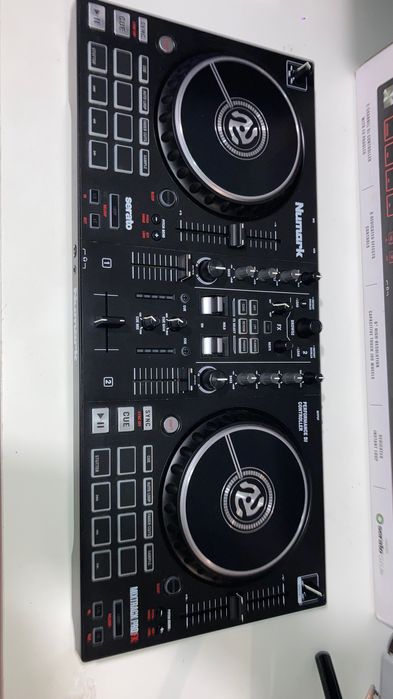 Numark Mixtrack Pro FX
