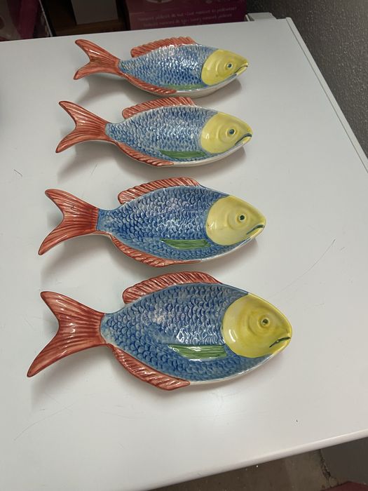 Quatro peixes em ceramica para decoracao