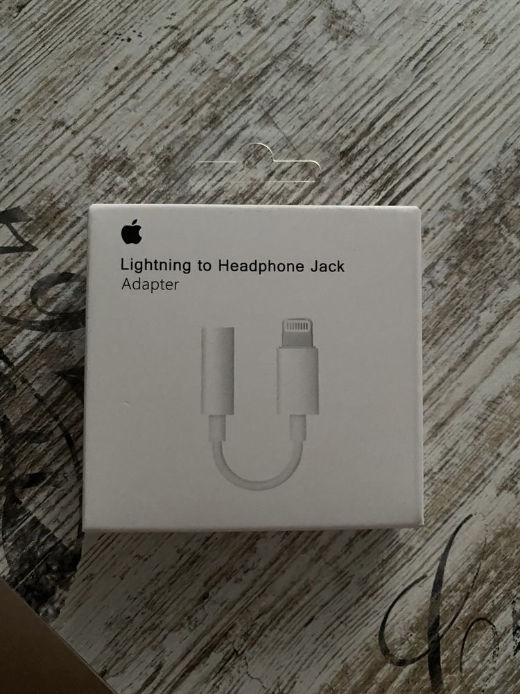 Переходник с lightning на 3.5 original apple адаптер на наушники