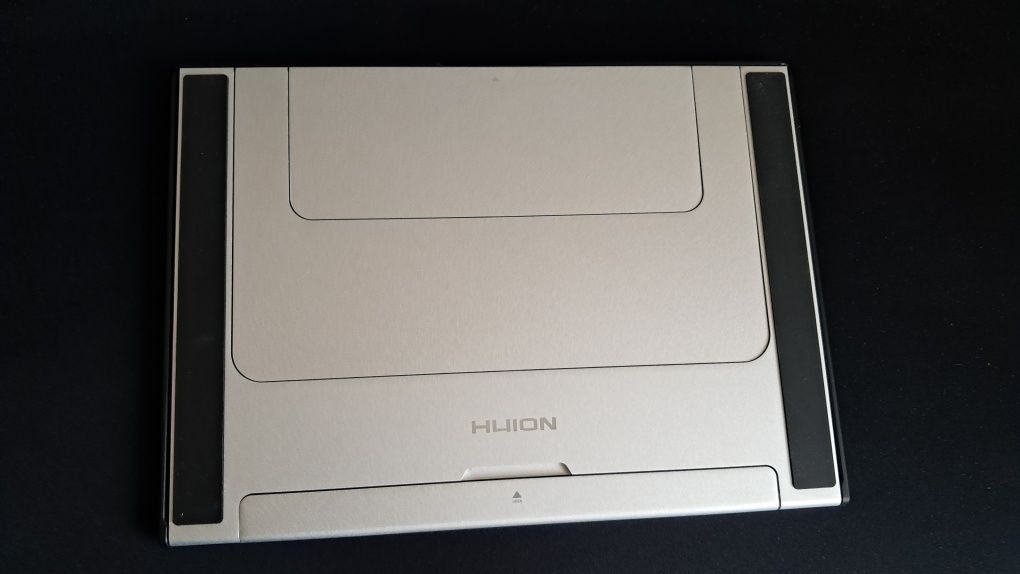 Tablet graficzny Huion Kamvas Pro 16 –  jak nowy