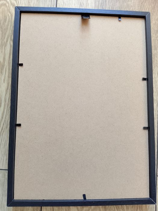 Ramka do zdjęć czarna a4