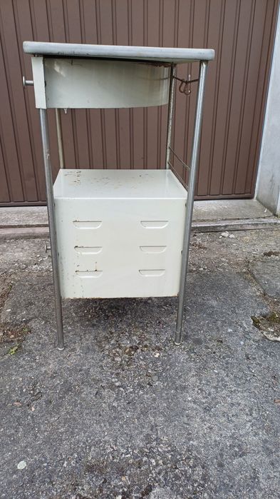 Szafka szpitalna przyłóżkowa metalowa PRL