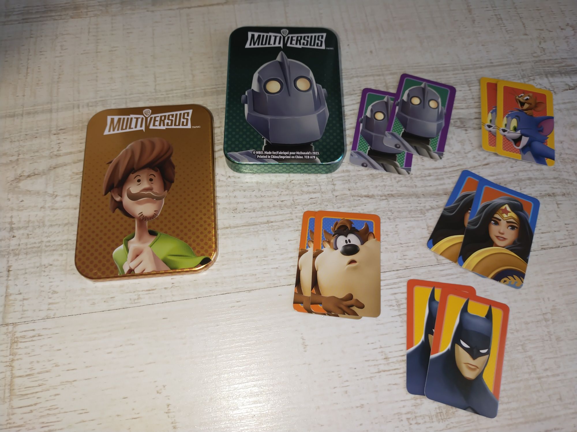 Caixa e cartas WB Multiversus Macdonalds Happy meal