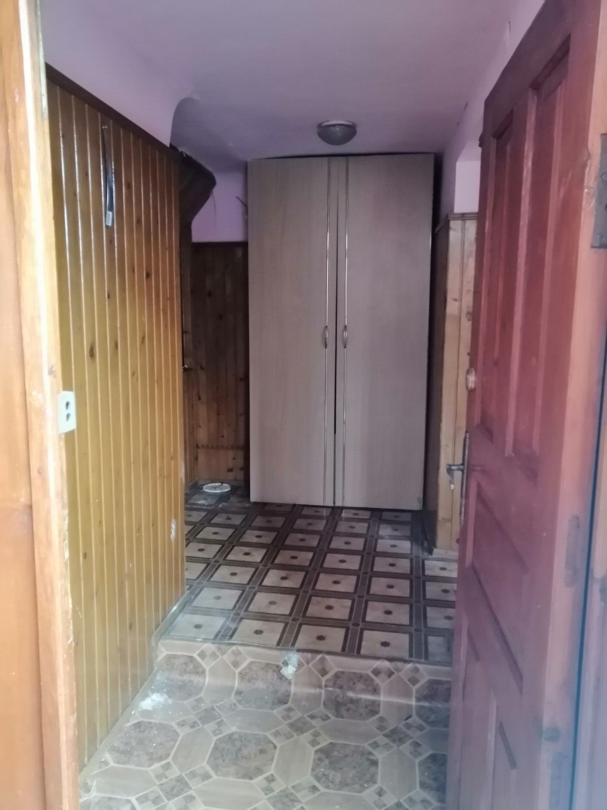 Продається будинок в центральній частині міста
