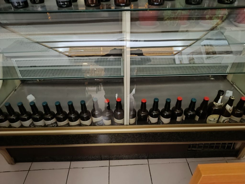 Vitrine com 1.80 m