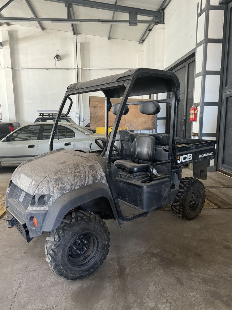 Позашляховий автомобіль JCB Workmax 800 D