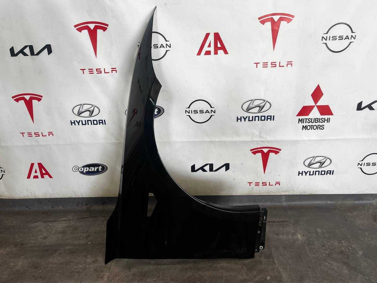 Крило праве Tesla Model S Plaid 2021 2022 2023 2024