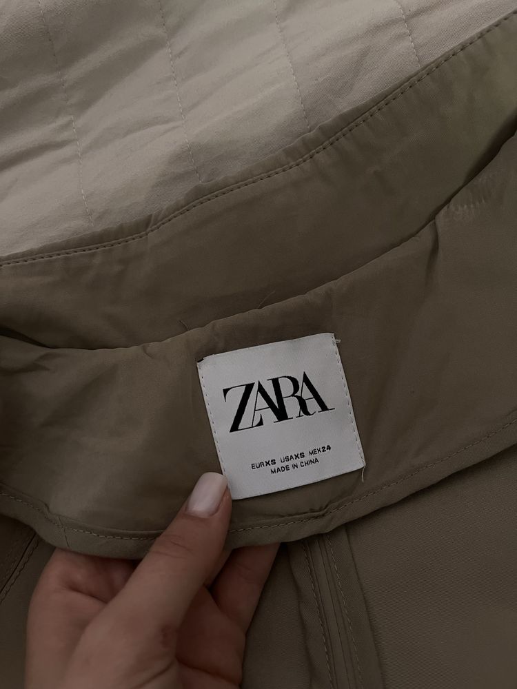 Тренч від Zara.