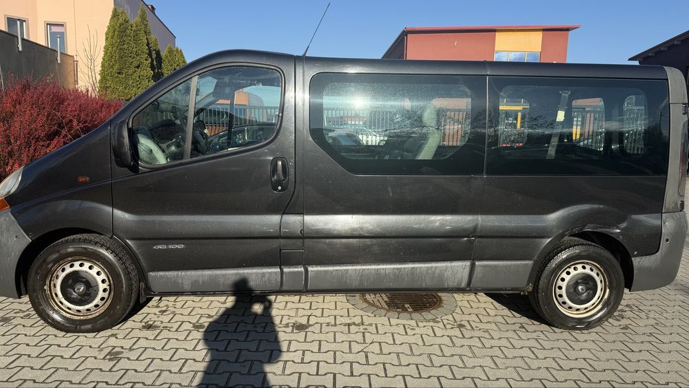 Renault trafic rok 2005