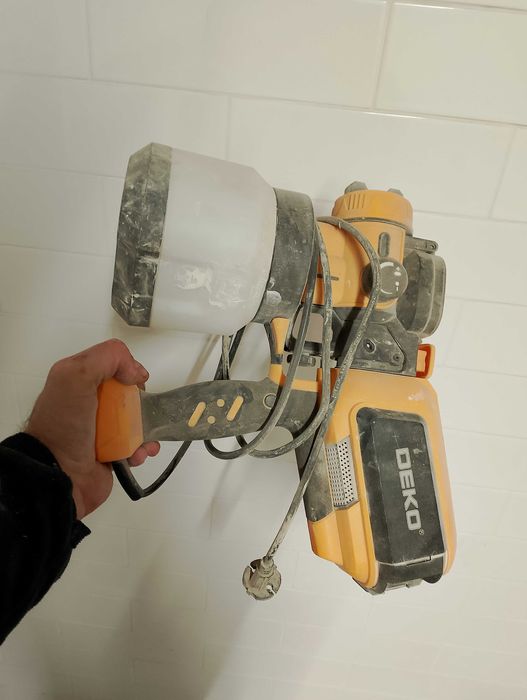 Pistolet - Agregat do malowania  ścian 550W, 3 DYSZE, Marka DEKO