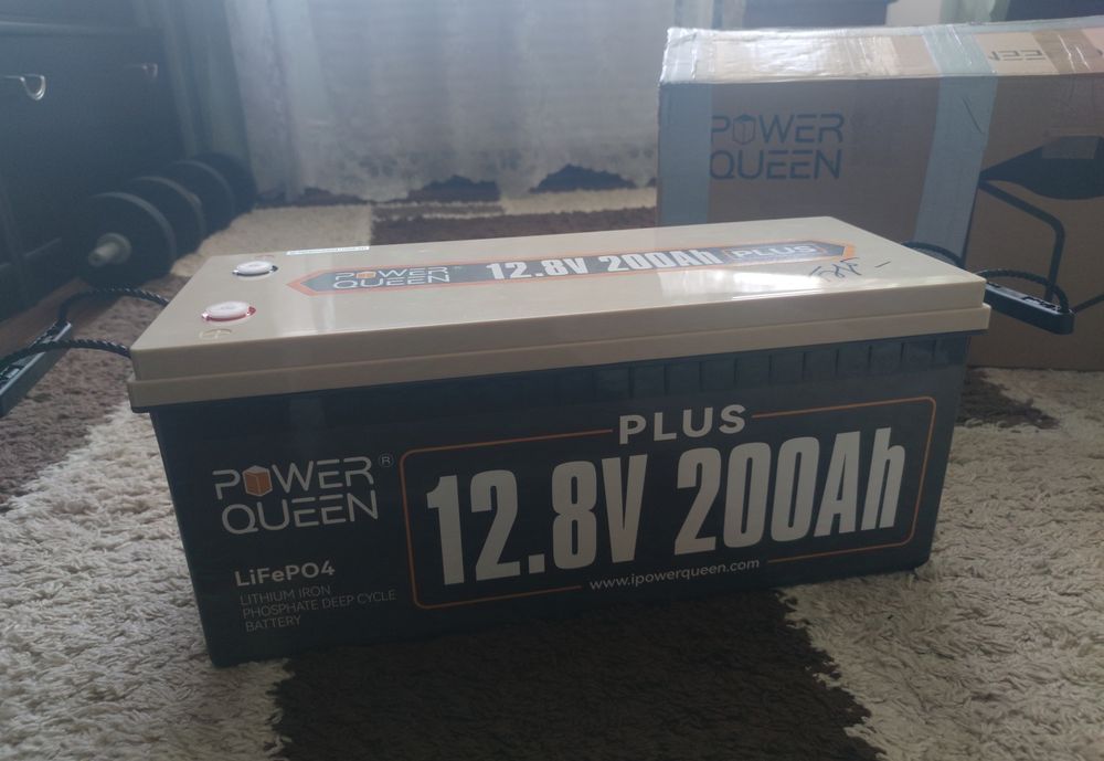 Нова батарея Lifepo4 Power Queen 12v 200ah Plus 200A BMS. Комплект