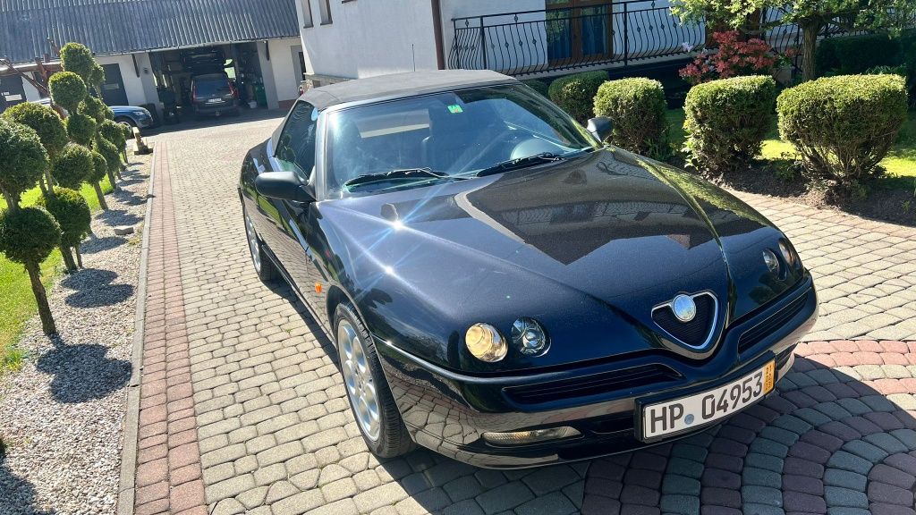 Alfa Romeo spider 2.0 155koni