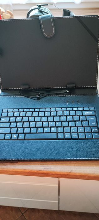 Etui z klawiaturą