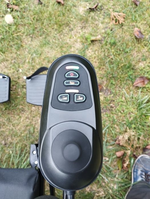 Wózek INWALIDZKI Elektryczny MERCEDES Stan Nowy