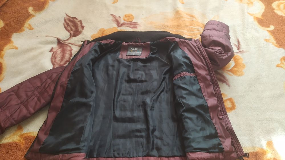 Курточка жіноча 56 р