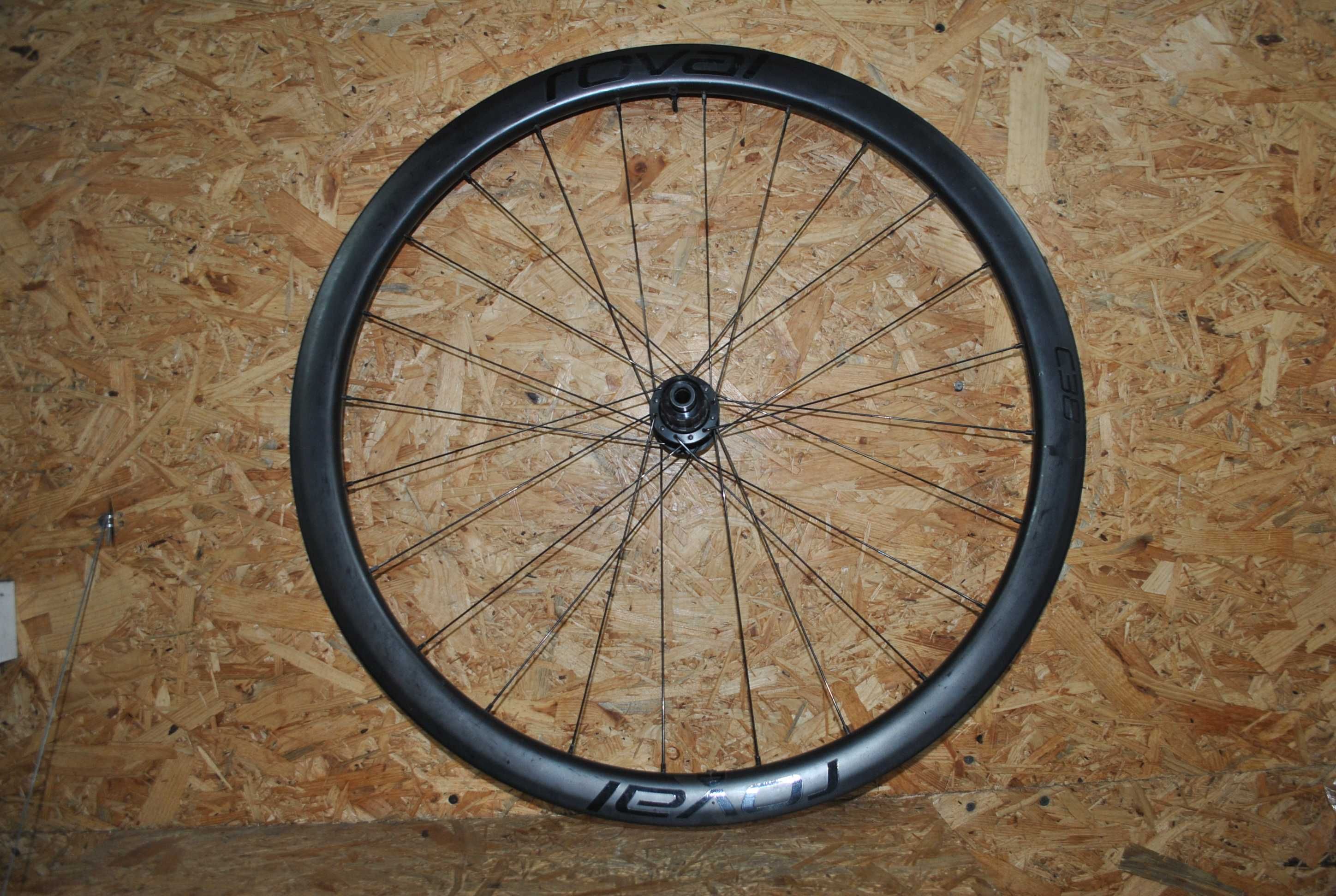 Koło tył szosowe gravel ROVAL C38 Disc Carbon dt 350 rachet 11s 12x142