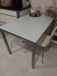 Mesa de cozinha retangular vidro fosco
