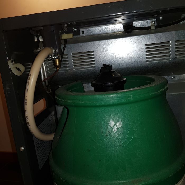 Aquecedor elétrico marca DeLonghi em excelente estado de conservação