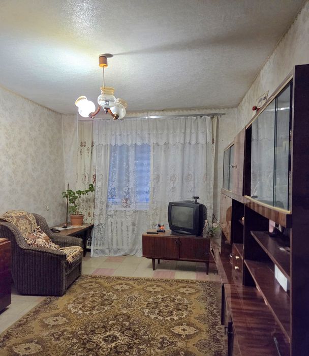 Продам 2 кімн квартиру в районі 13 школи