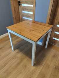 Mały stół Ikea PINNTORP
