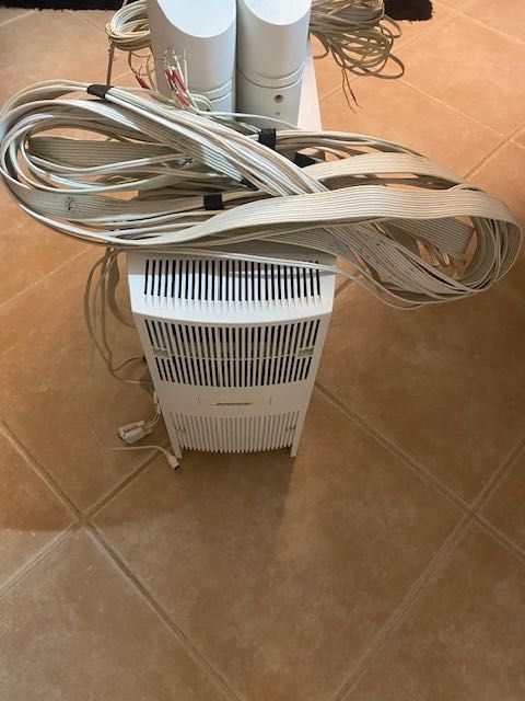 Sistema de som Bose Acoustimass 10 serie IV