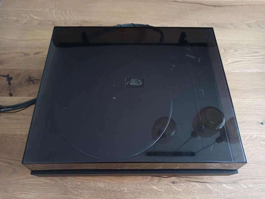Gramofon Thorens TD180