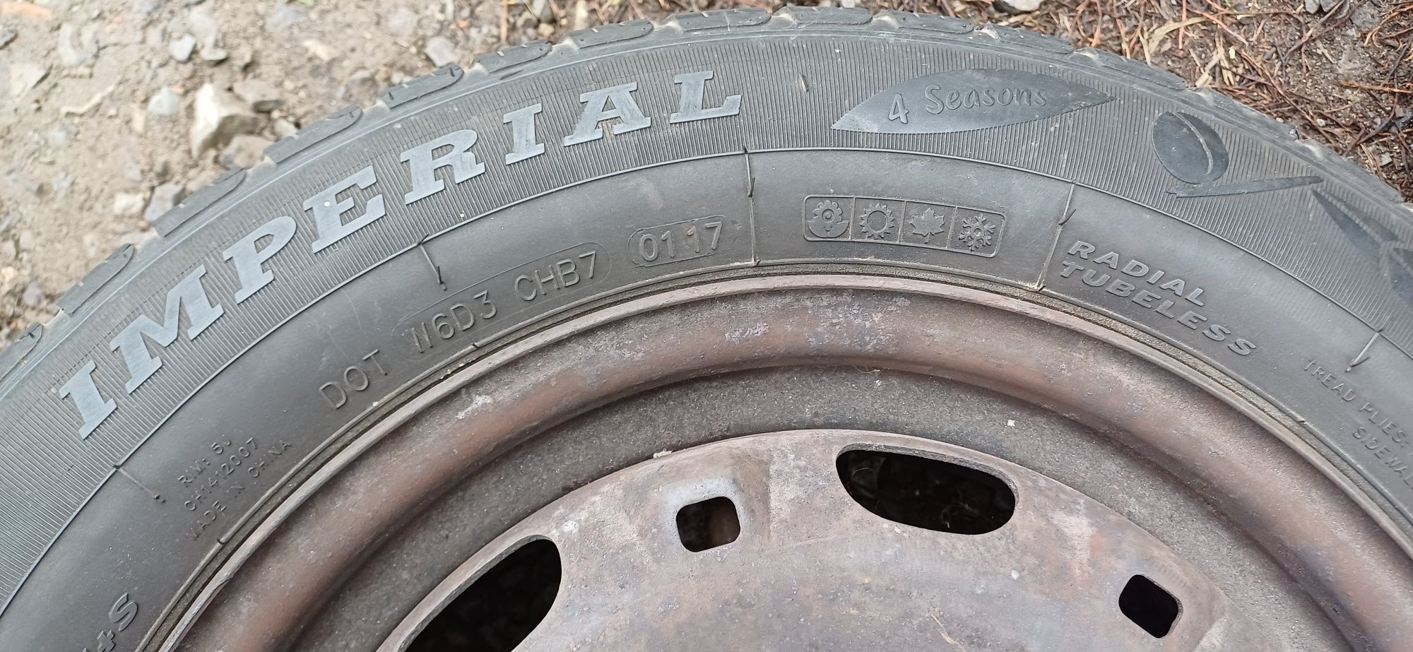 Диски з резиною (165/70 R14) ВСЕСЕЗОНКА