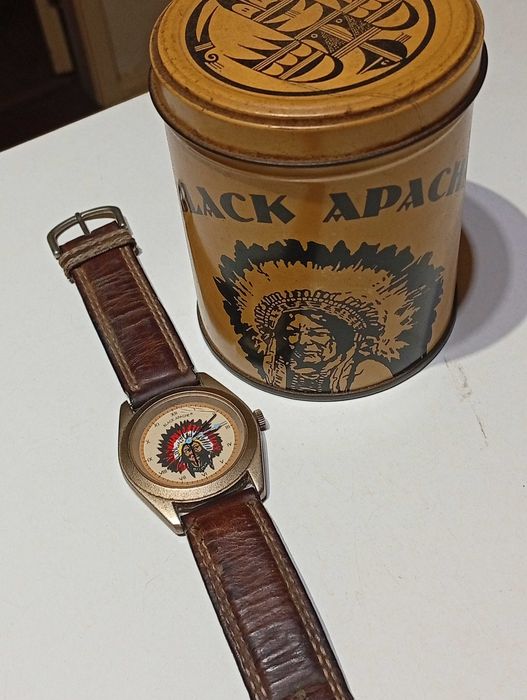 Relógio Black Apache com cerca de 40 anos não funciona