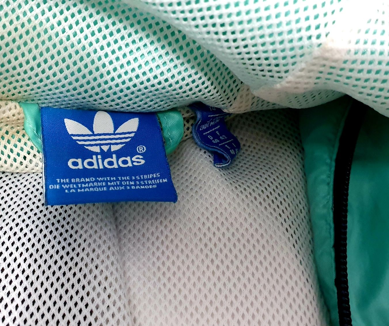 ADIDAS roz. M damska kurtka sportowa z kapturem