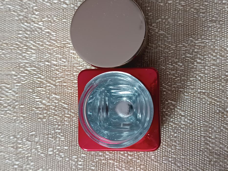 Sisley - pusty sloiczek