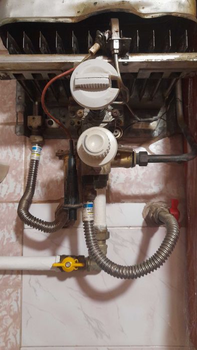 Газова колонка Vaillant привезена з німечини