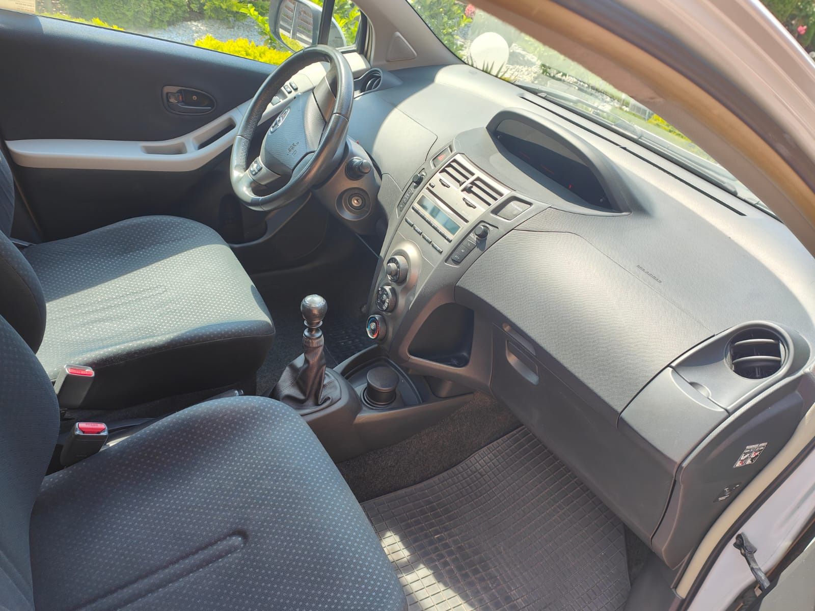 Sprzedam zadbane auto Toyota Yaris