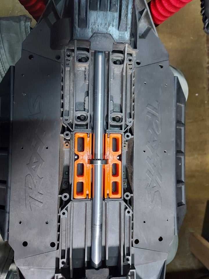 Traxxas X-Maxx Usztywnienie wału centralnego