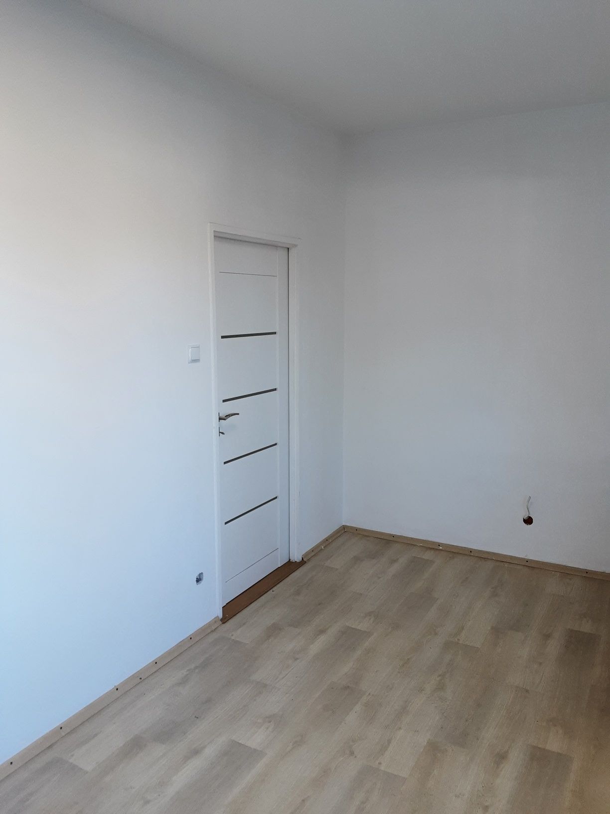 Wynajmę lokal na parterze 30m kw., przy ul. Okulickiego 85 w Radomiu