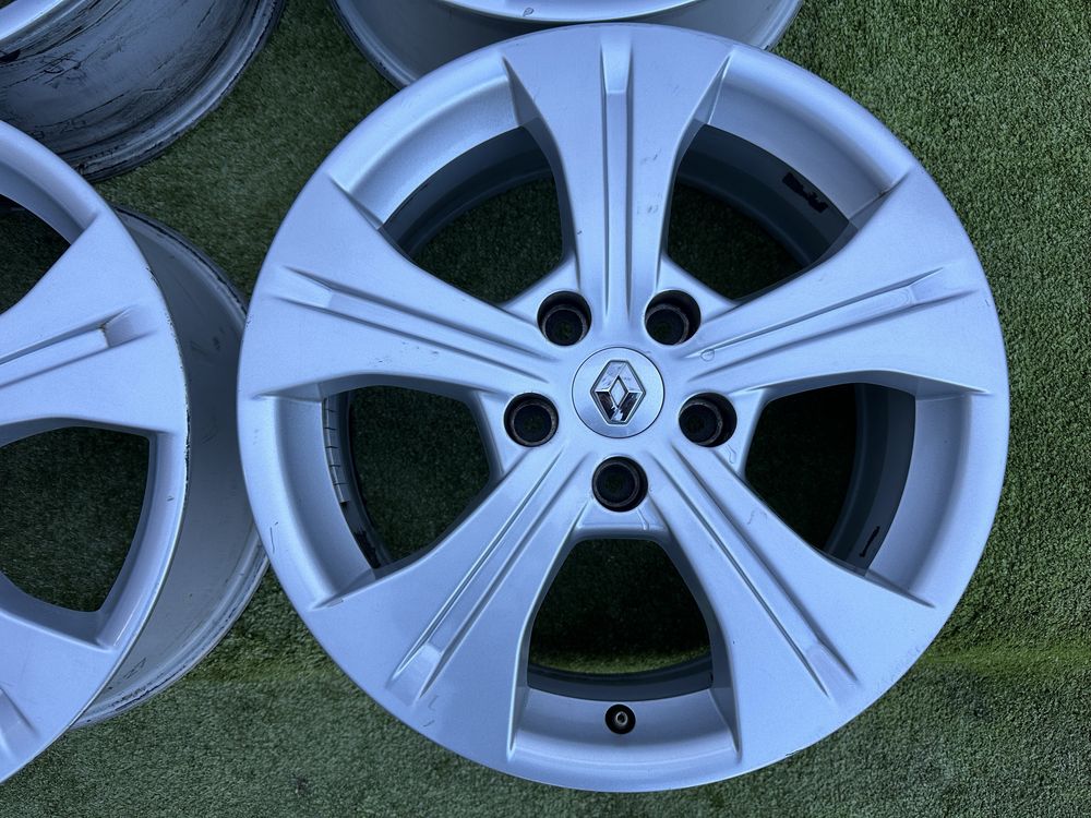 Диски 5/114.3 R17 Reno 7J ET49 ЦО66.1