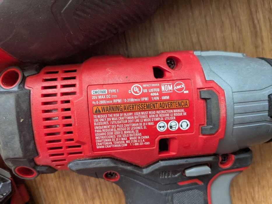 Шуруповерт/гайковерт и сабельная пила Craftsman V20
