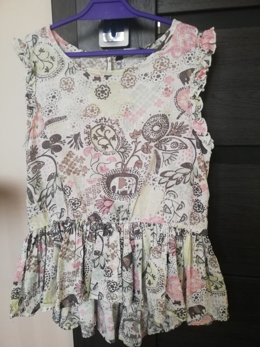 Bluzeczka z falbanka