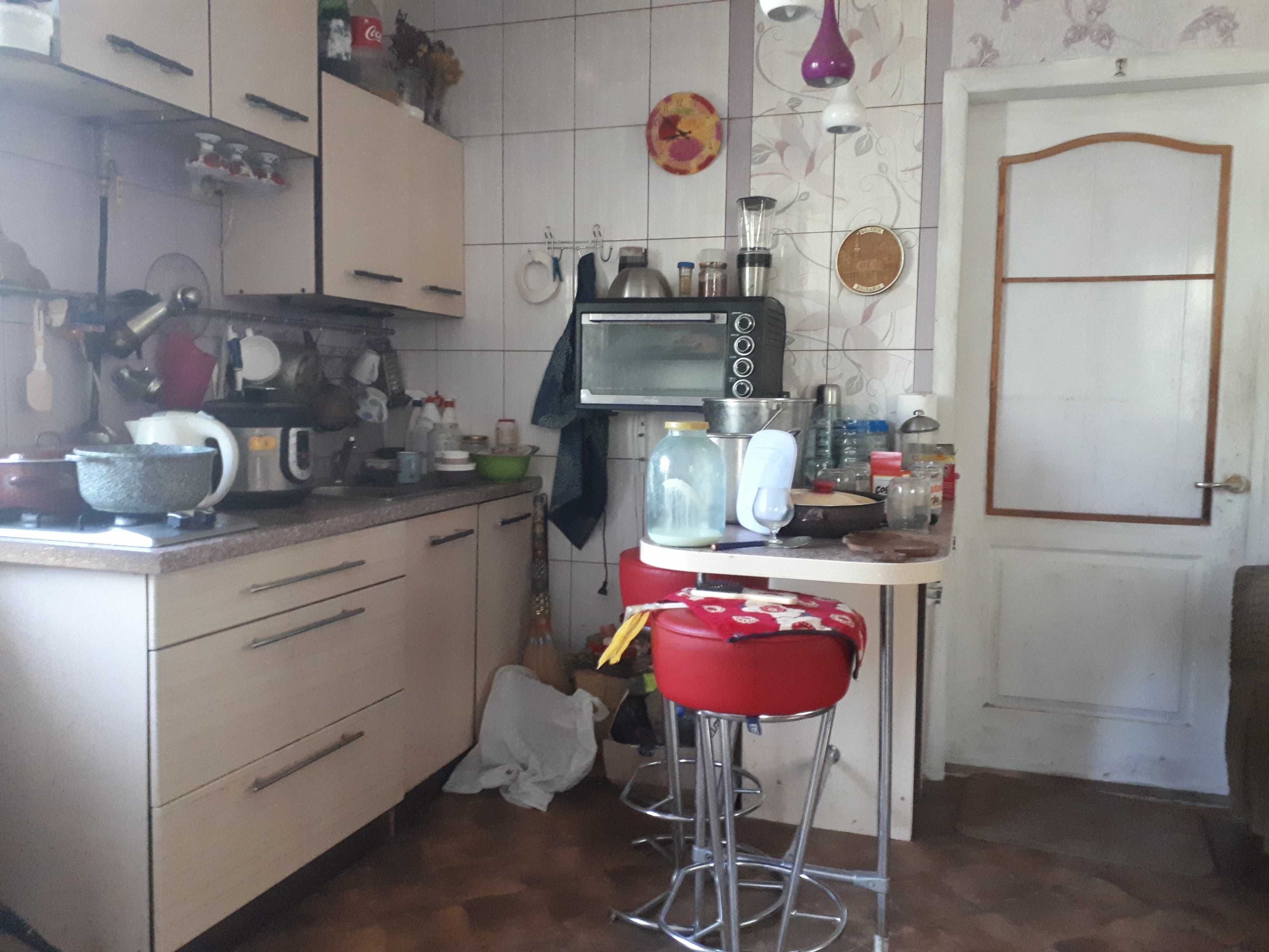 Красивые 2 ДОМА, 2 гаража  и летней кухней в Макошино