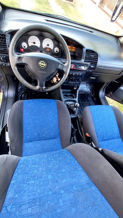 Opel Zafira A Опель Зафіра 1.6 бензин 2000р