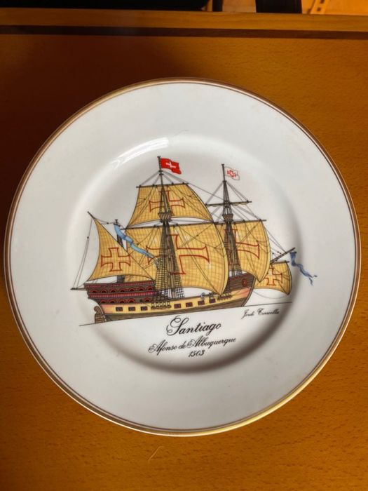 Vista Alegre, 12 Pratos Navios dos Descobrimentos. Colecção completa.