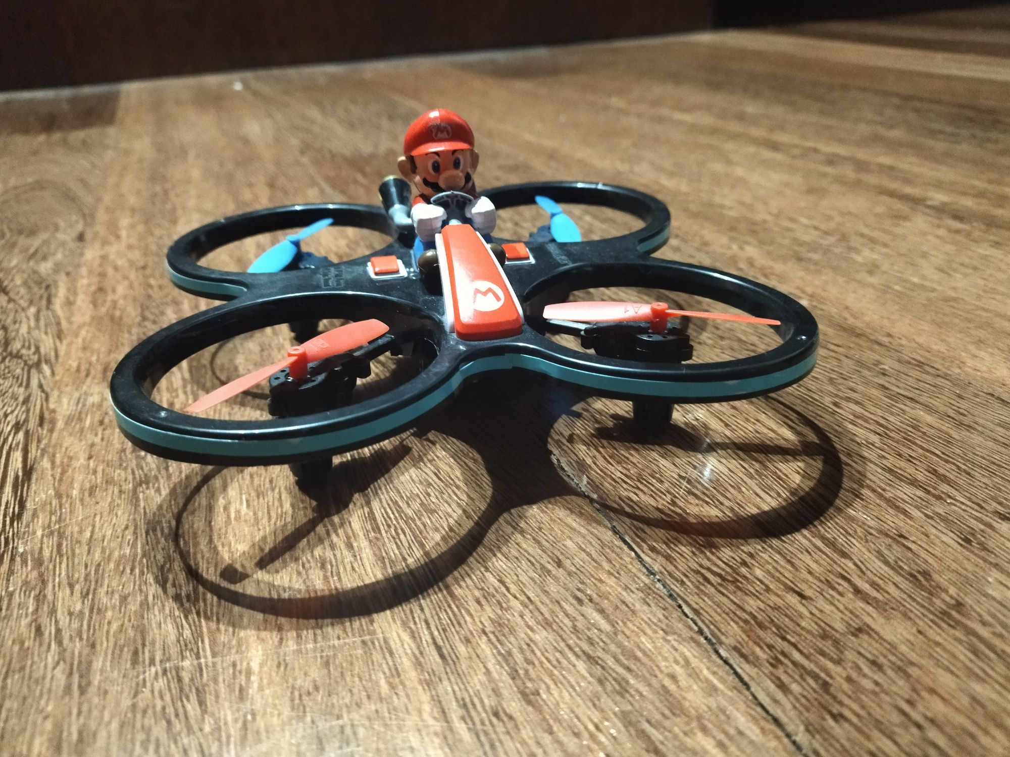 Mini Drone Nintendo Mario-Copter


Especificações
- Duração da bateria