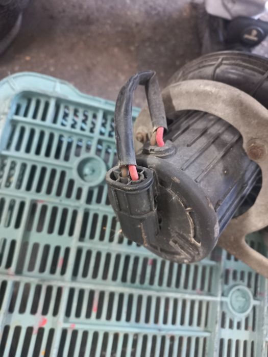 Pompa powietrza wtórnego bmw e60 e61 e65 x5 x3 e46